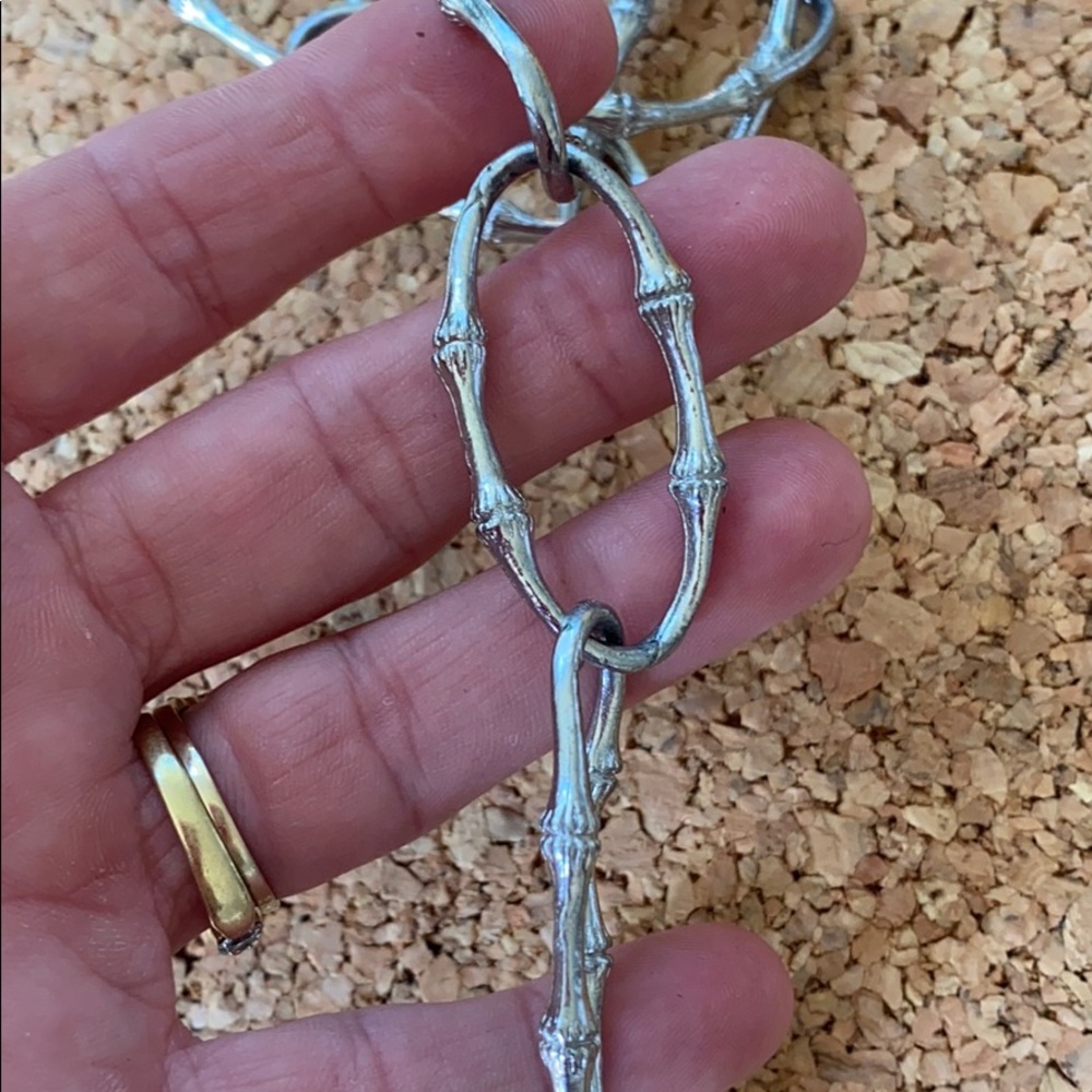 Pretty little vintagish metal chain belt.